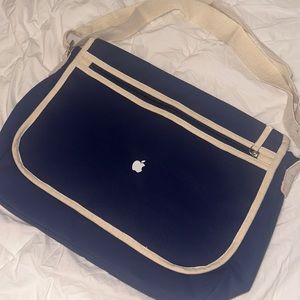 Apple Laptop Case tote bag single strap